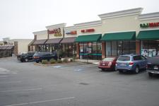 Retail shopping center